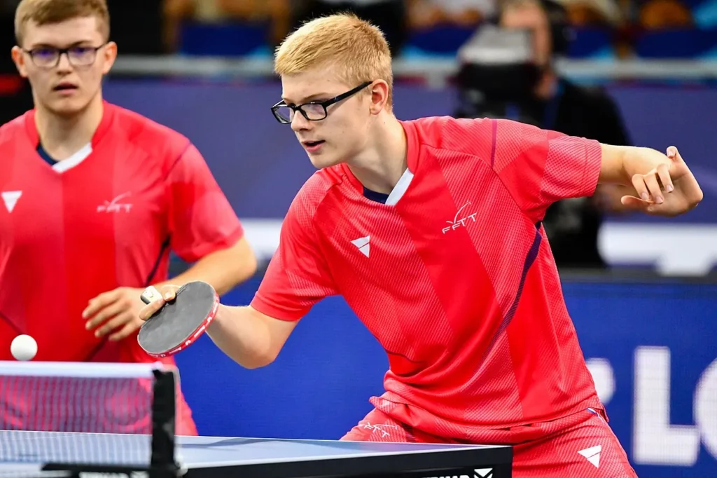 Félix Lebrun en double avec son frère