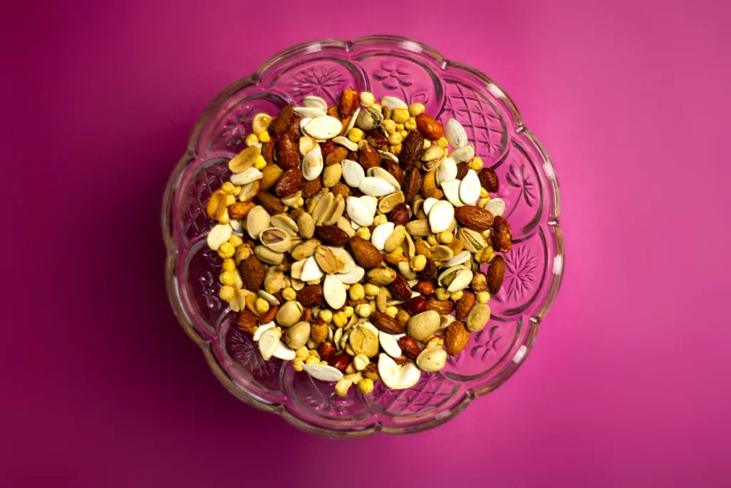 Bol de fruits secs et noix